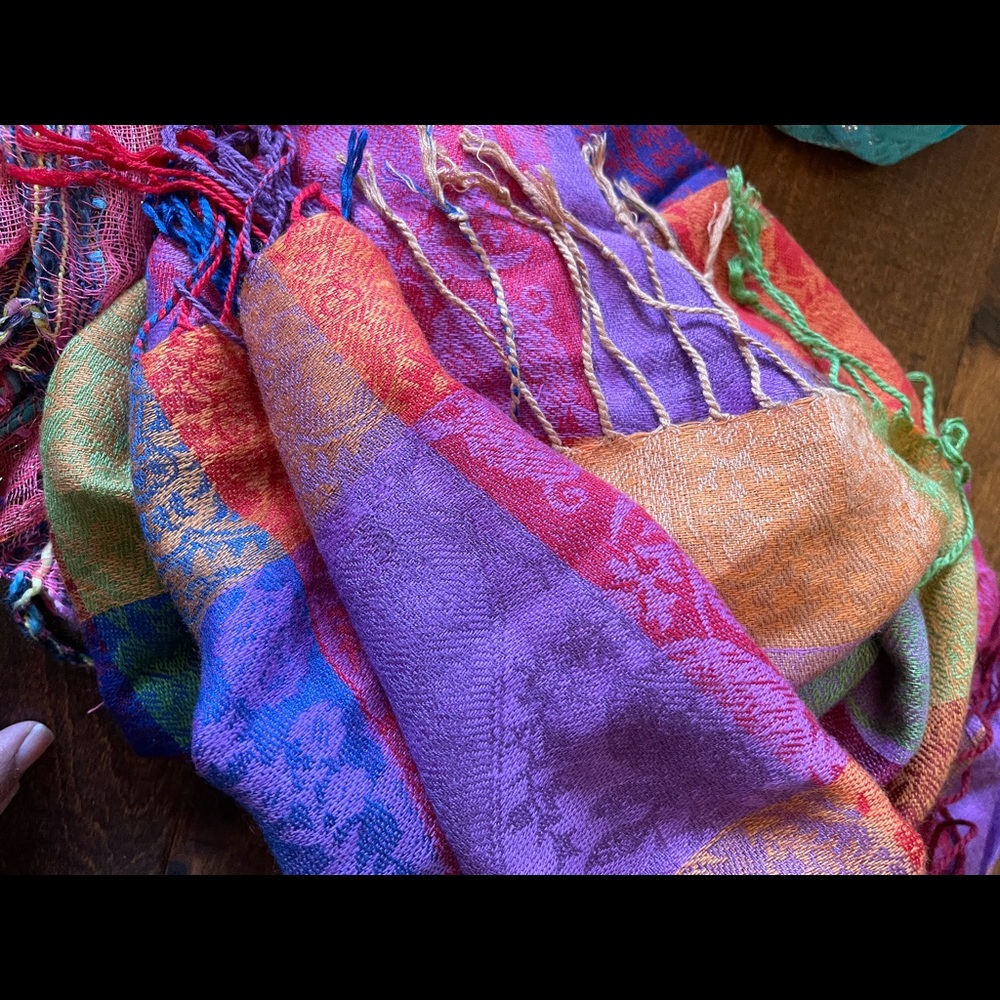 Scarves - Picture 4 of 4